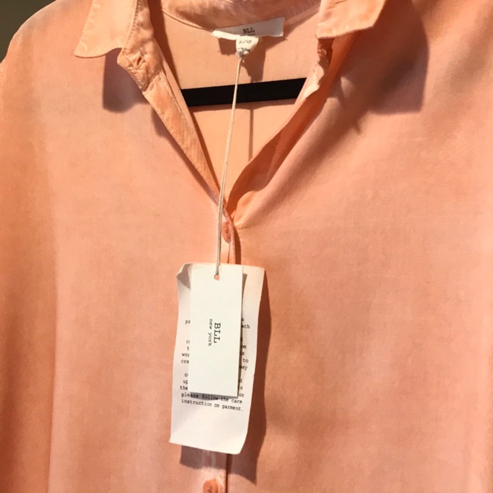 BLL New York cap sleeved blouse in Coral L NWT